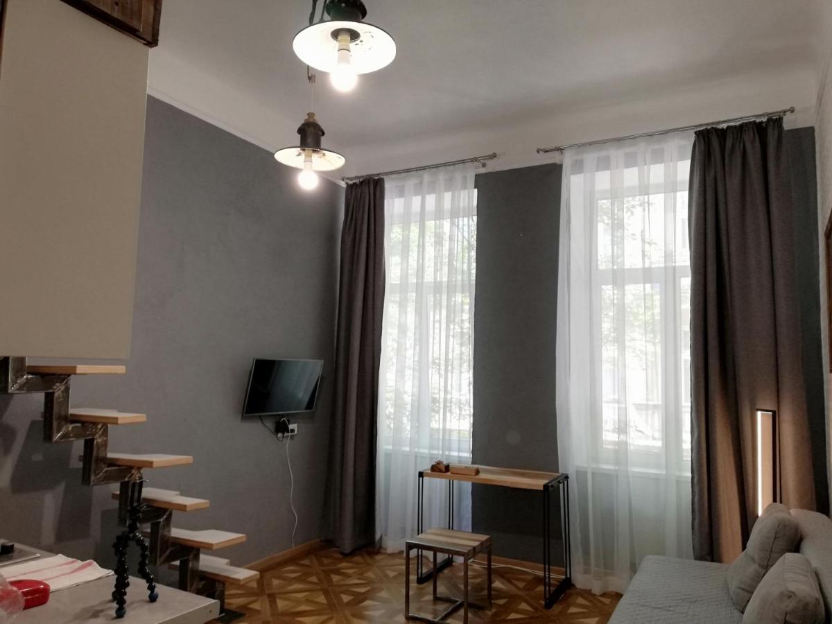 Квартира Лофт 2 Во Львове Luaran gambar